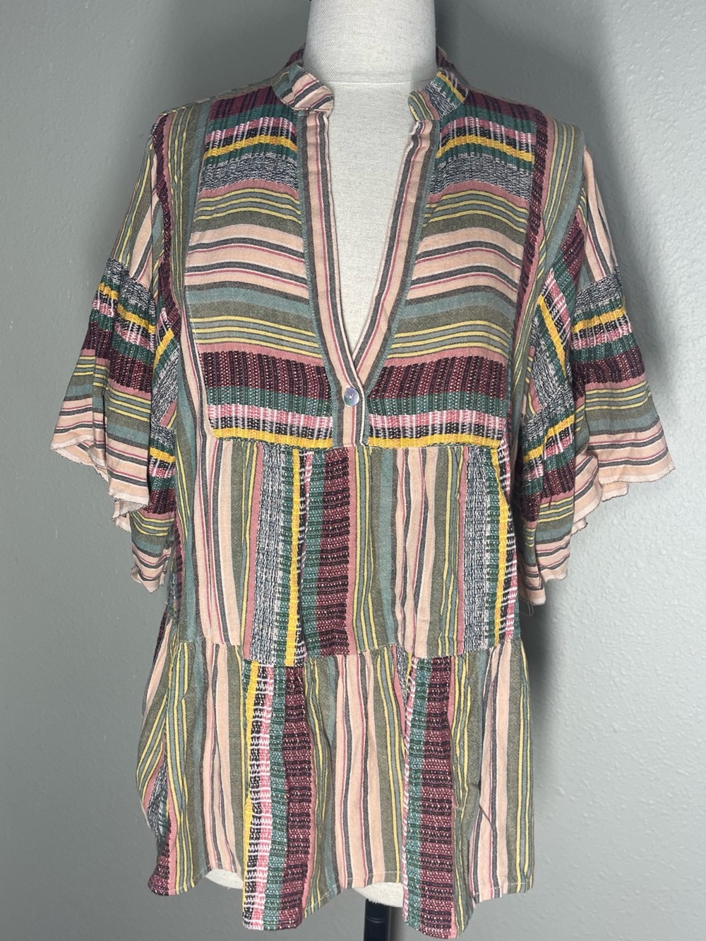 Ivy Jane  Multicolor Striped V-Neck Tunic Top M